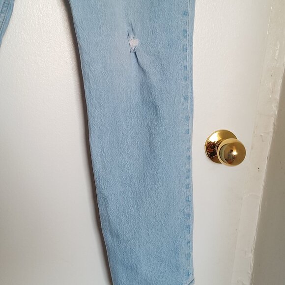 Levi’s Womens’ Jeans, Light Blue Wash, 70’s High Slim Straight, Sz. 30 - Picture 3 of 16